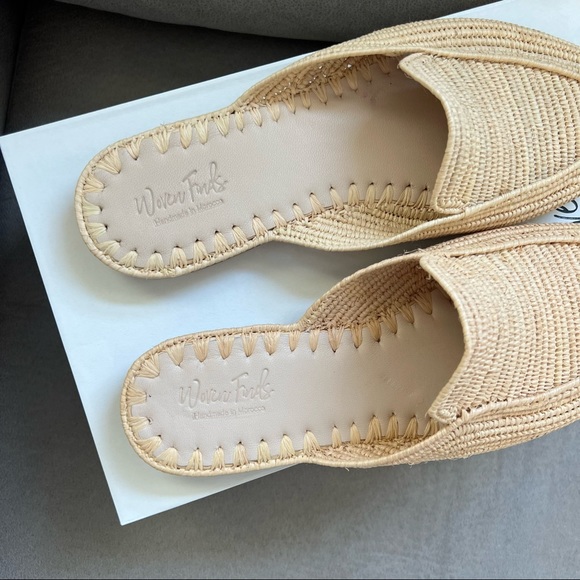 Handmade Raffia Mules - Picture 3 of 4